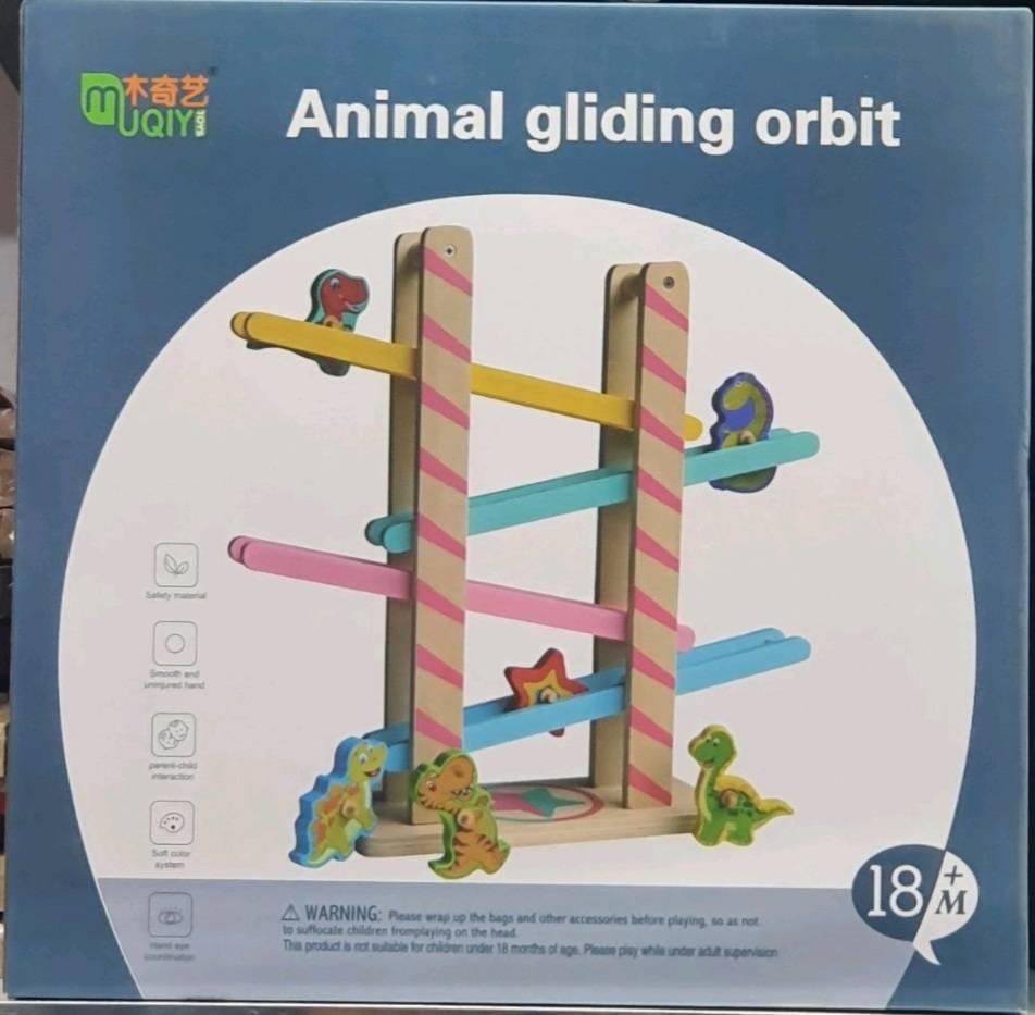 Animal Gliding Orbit